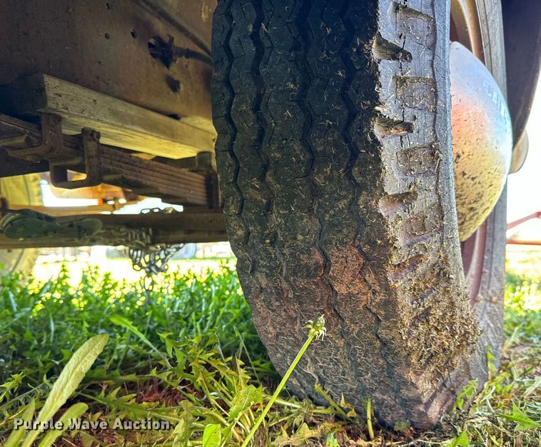 image for item NH9073 1948 Chevrolet  Carryall  SUV