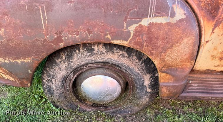 image for item NH9073 1948 Chevrolet  Carryall  SUV