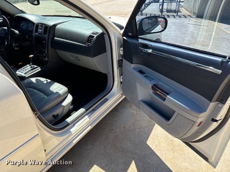 image for item NH9084 2006 Chrysler  300C 