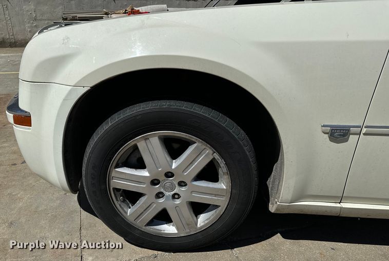 image for item NH9084 2006 Chrysler  300C 