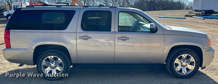 image for item NJ9495 2007 GMC Yukon XL SLT SUV