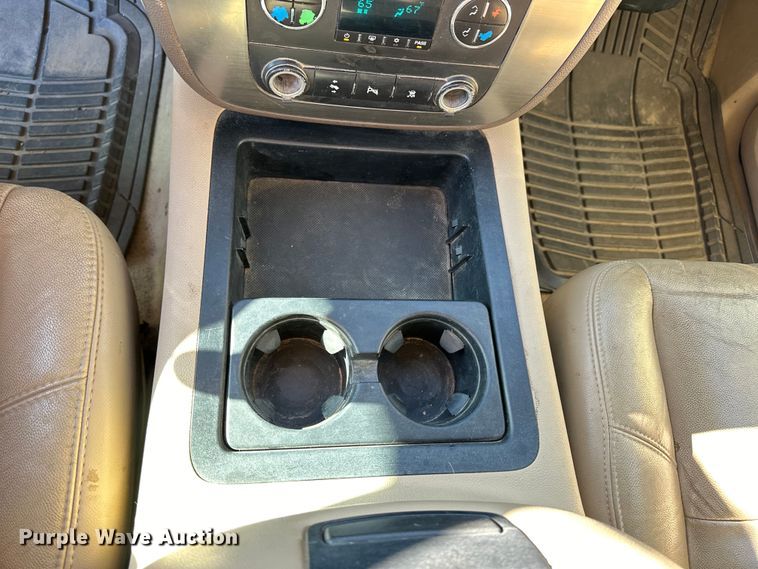 image for item NJ9495 2007 GMC Yukon XL SLT SUV