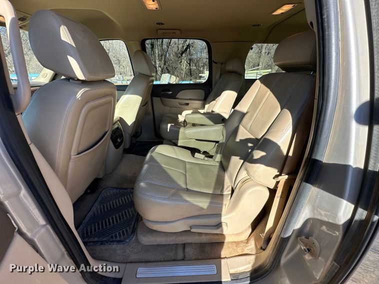 image for item NJ9495 2007 GMC Yukon XL SLT SUV