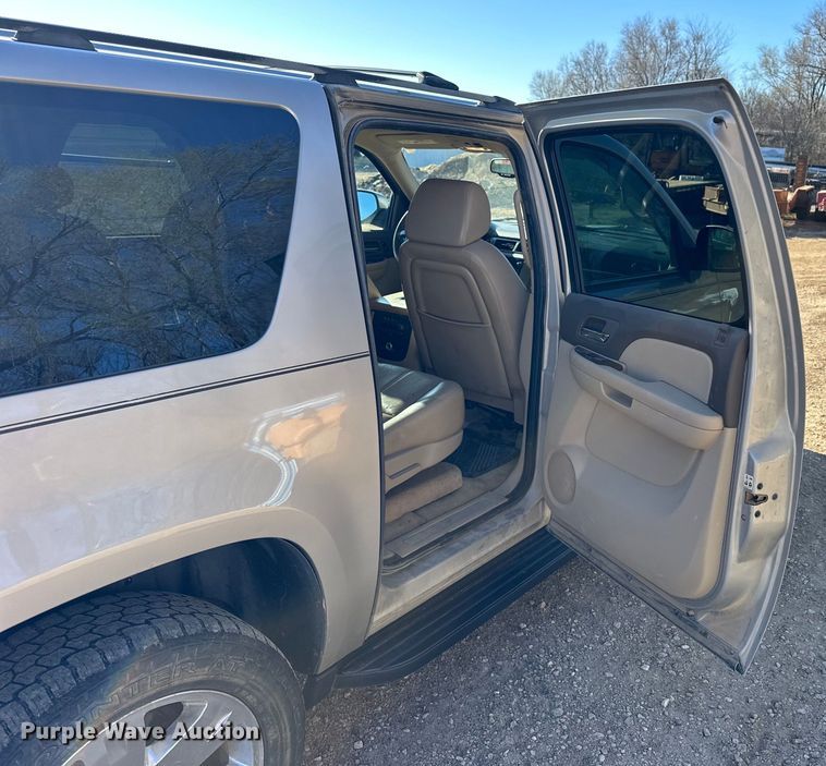 image for item NJ9495 2007 GMC Yukon XL SLT SUV