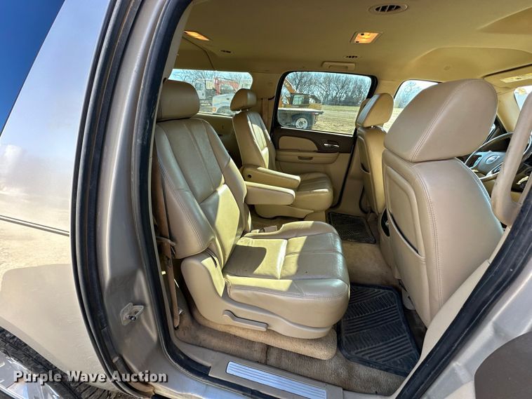 image for item NJ9495 2007 GMC Yukon XL SLT SUV