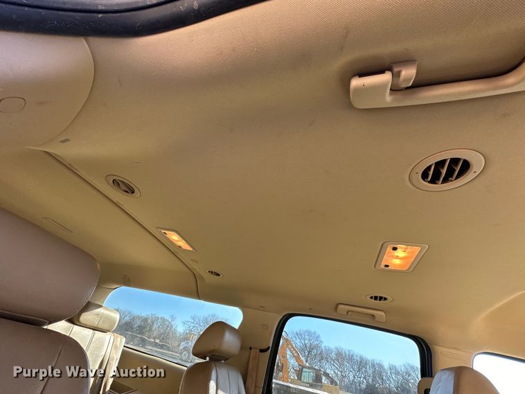 image for item NJ9495 2007 GMC Yukon XL SLT SUV