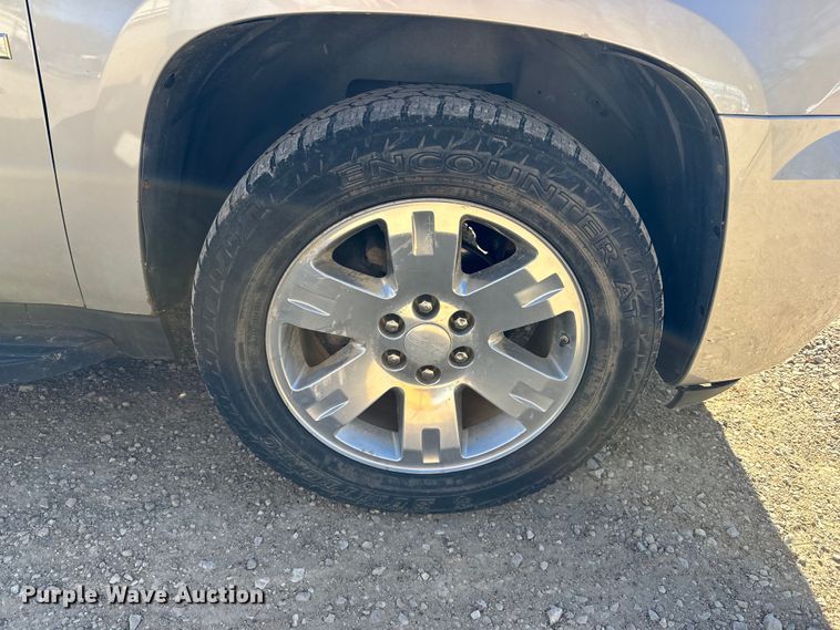 image for item NJ9495 2007 GMC Yukon XL SLT SUV