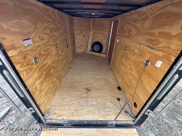 image for item NJ9506 2017 Lark VT612SA enclosed cargo trailer
