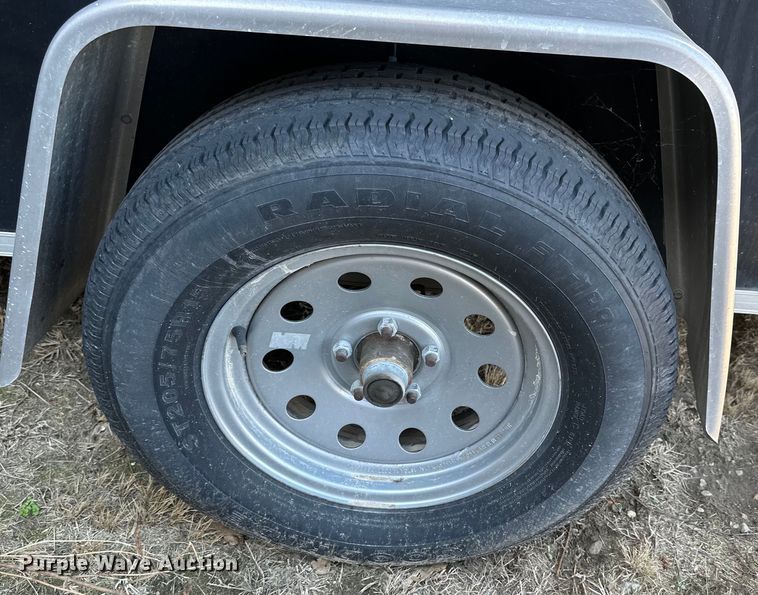 image for item NJ9506 2017 Lark VT612SA enclosed cargo trailer