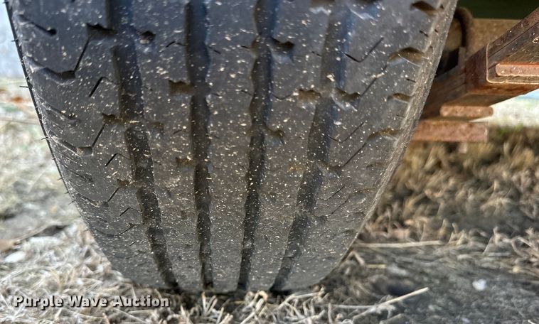 image for item NJ9506 2017 Lark VT612SA enclosed cargo trailer