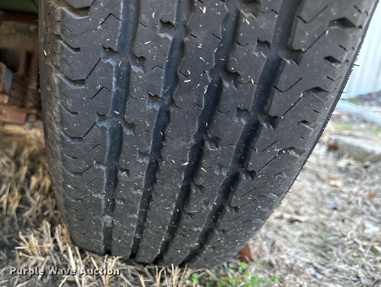 image for item NJ9506 2017 Lark VT612SA enclosed cargo trailer