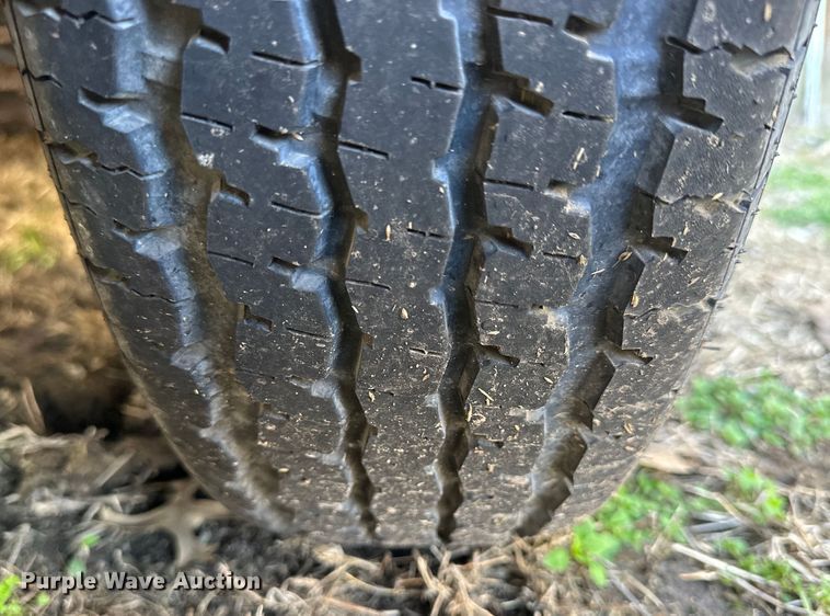 image for item NJ9507 2017 PJ C5202 utility trailer