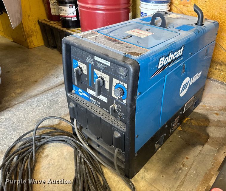 image for item NS9518 Miller Bobcat 250 welder/generator