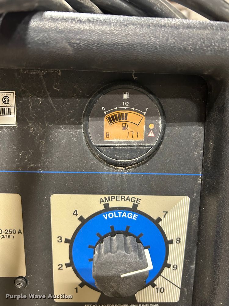 image for item NS9518 Miller Bobcat 250 welder/generator