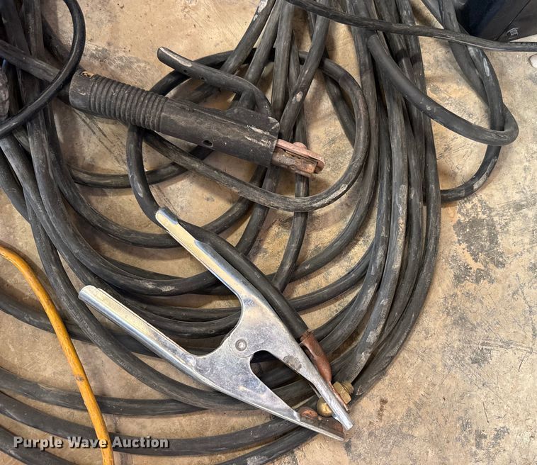 image for item NS9518 Miller Bobcat 250 welder/generator