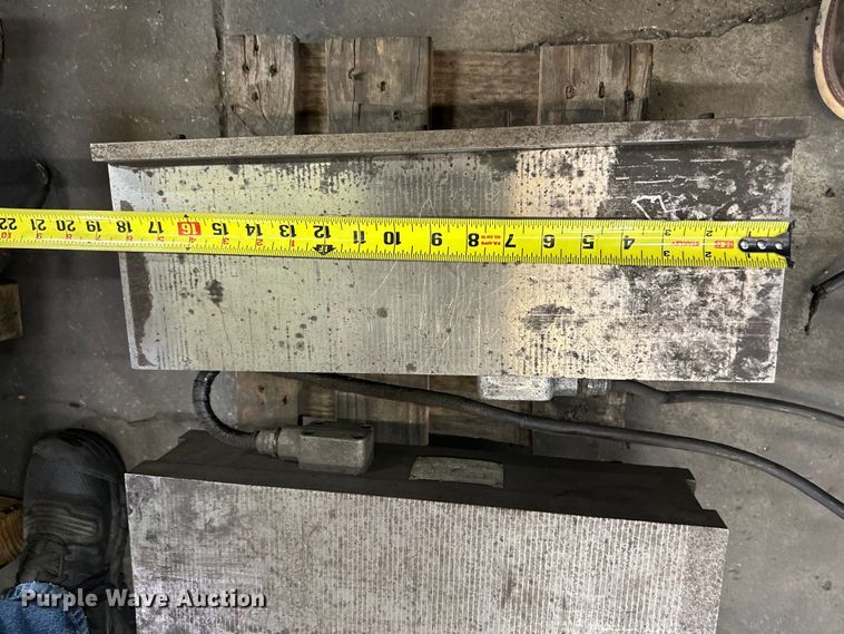 image for item NT9034 (3) magnetic chucks