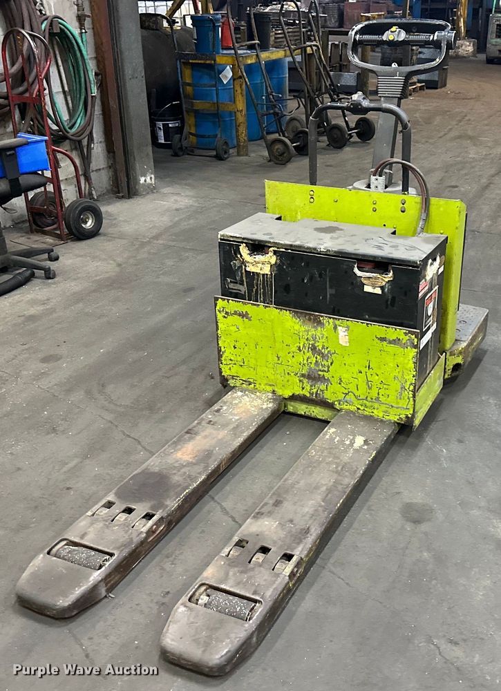 image for item NT9035 Clark HWD30-E 