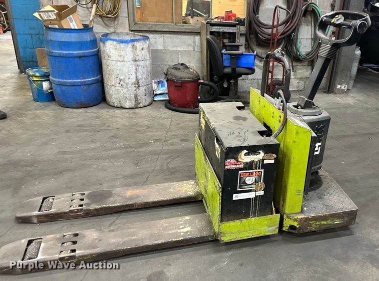 image for item NT9035 Clark HWD30-E 