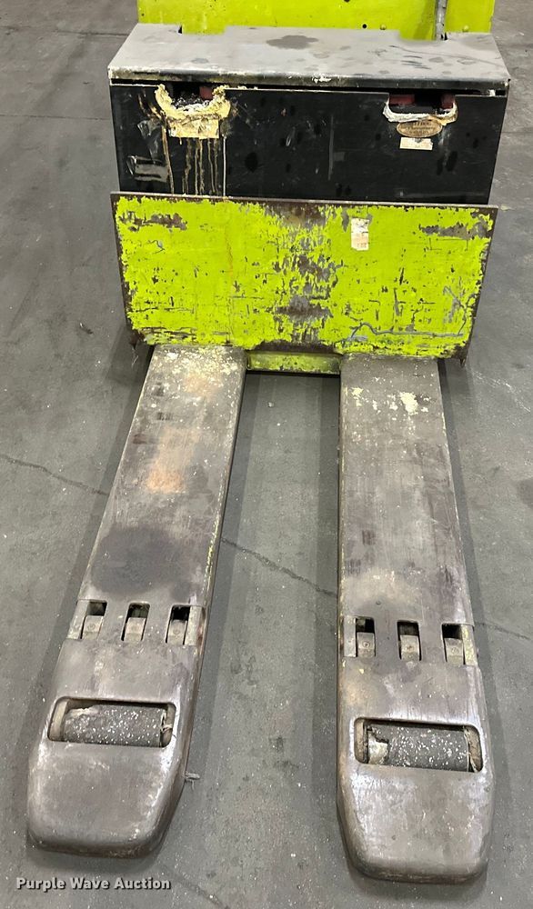 image for item NT9035 Clark HWD30-E 