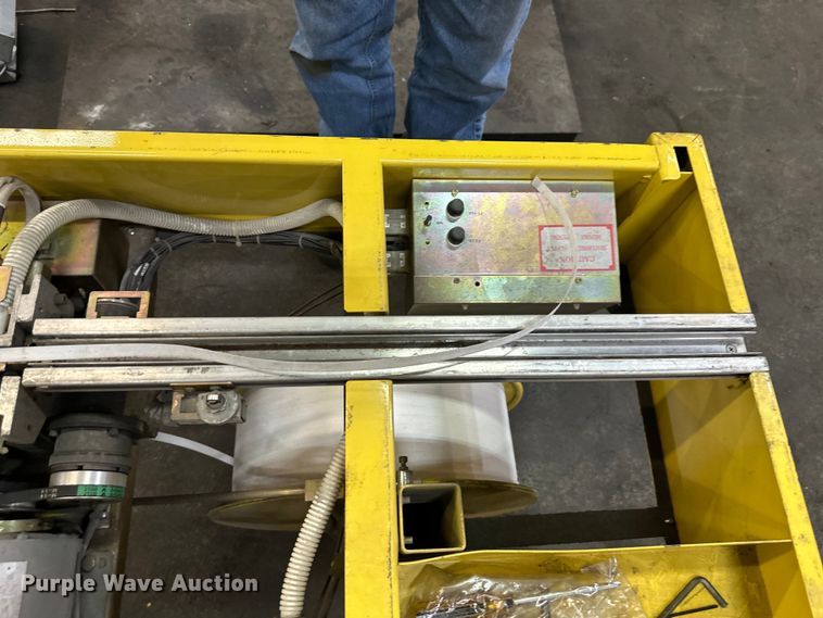 image for item NT9037 StraPack S-680 banding machine 