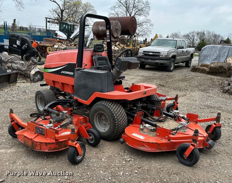 image for item NT9056 2006 Jacobsen  ZTR lawn mower