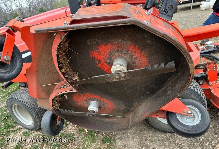 image for item NT9056 2006 Jacobsen  ZTR lawn mower