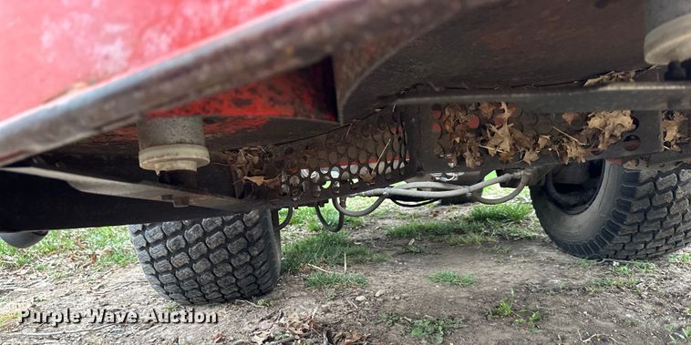 image for item NT9056 2006 Jacobsen  ZTR lawn mower