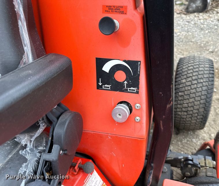 image for item NT9056 2006 Jacobsen  ZTR lawn mower