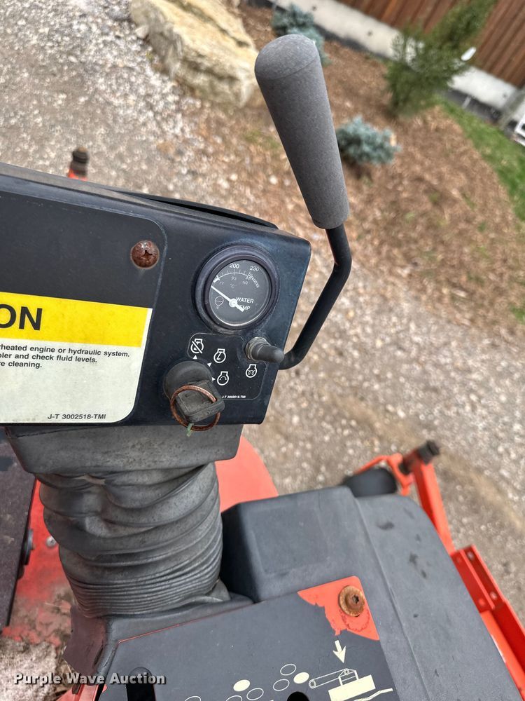 image for item NT9056 2006 Jacobsen  ZTR lawn mower