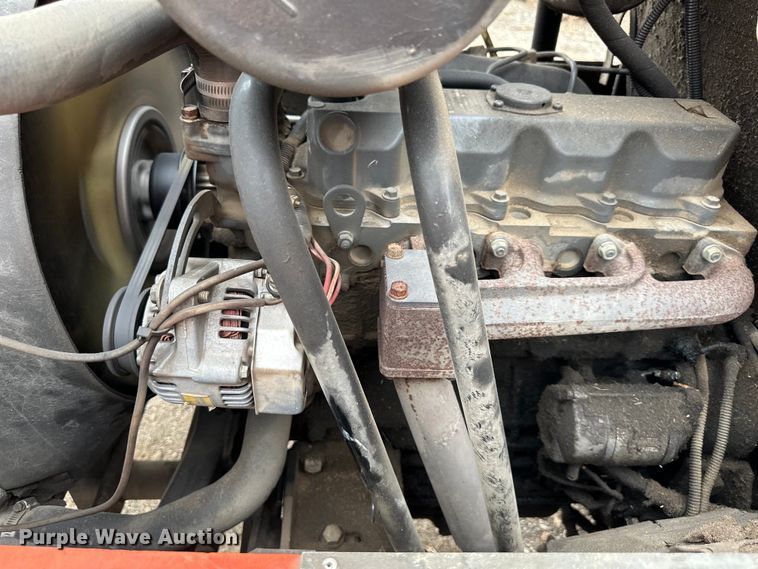 image for item NT9056 2006 Jacobsen  ZTR lawn mower