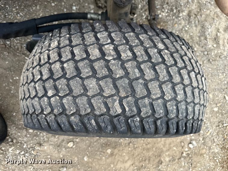 image for item NT9056 2006 Jacobsen  ZTR lawn mower