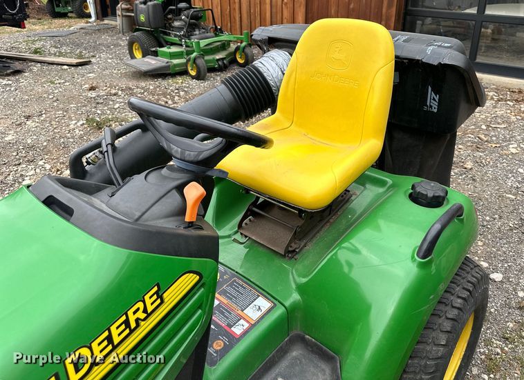 image for item NT9059 John Deere X485 lawn mower