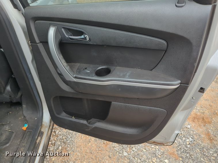 image for item NZ9390 2009 GMC Acadia SUV