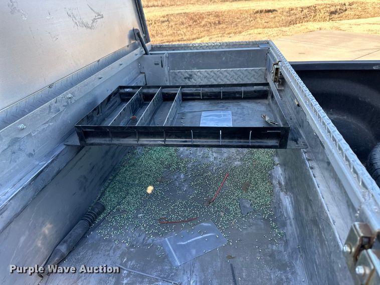 image for item OC9547 2016 Dodge Ram 1500 Crew Cab pickup truck