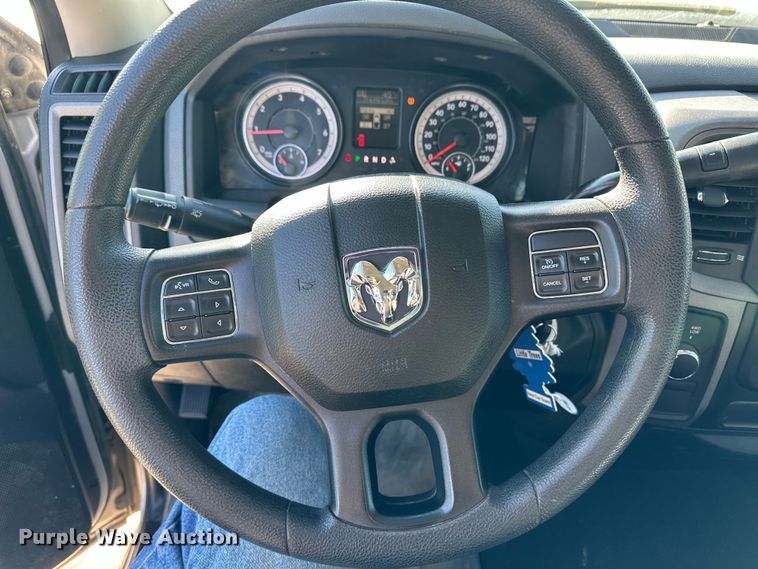 image for item OC9547 2016 Dodge Ram 1500 Crew Cab pickup truck