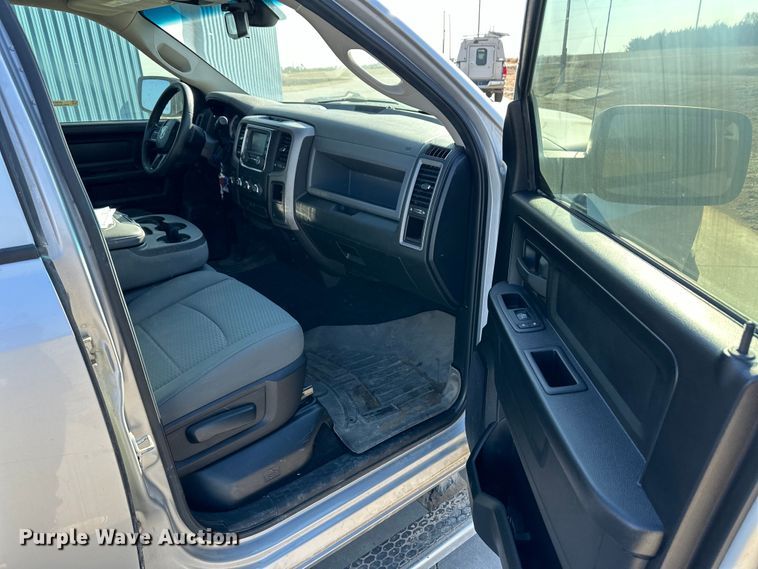 image for item OC9547 2016 Dodge Ram 1500 Crew Cab pickup truck