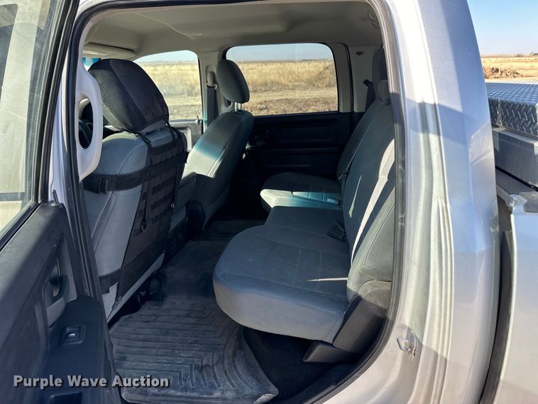 image for item OC9547 2016 Dodge Ram 1500 Crew Cab pickup truck