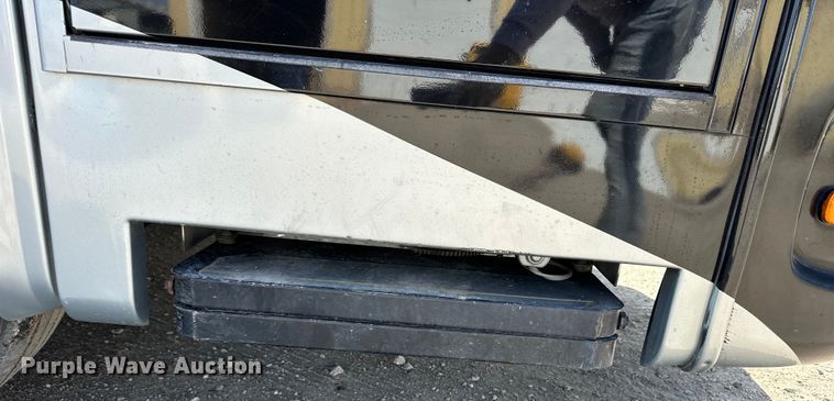 image for item OE9005 2008 Gulf Stream  Tour Master RV