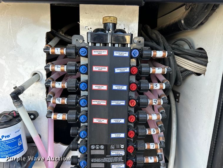 image for item OE9005 2008 Gulf Stream  Tour Master RV