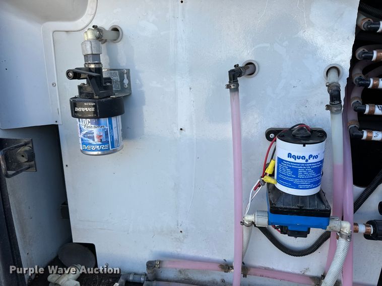 image for item OE9005 2008 Gulf Stream  Tour Master RV