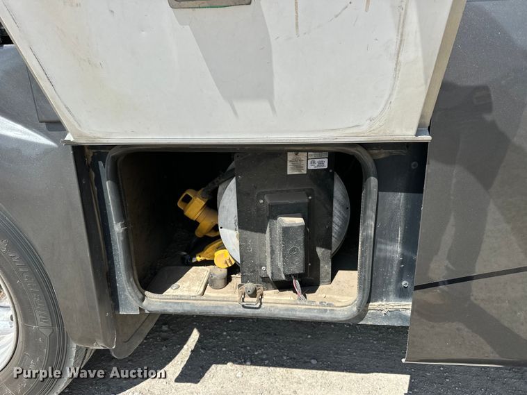 image for item OE9005 2008 Gulf Stream  Tour Master RV