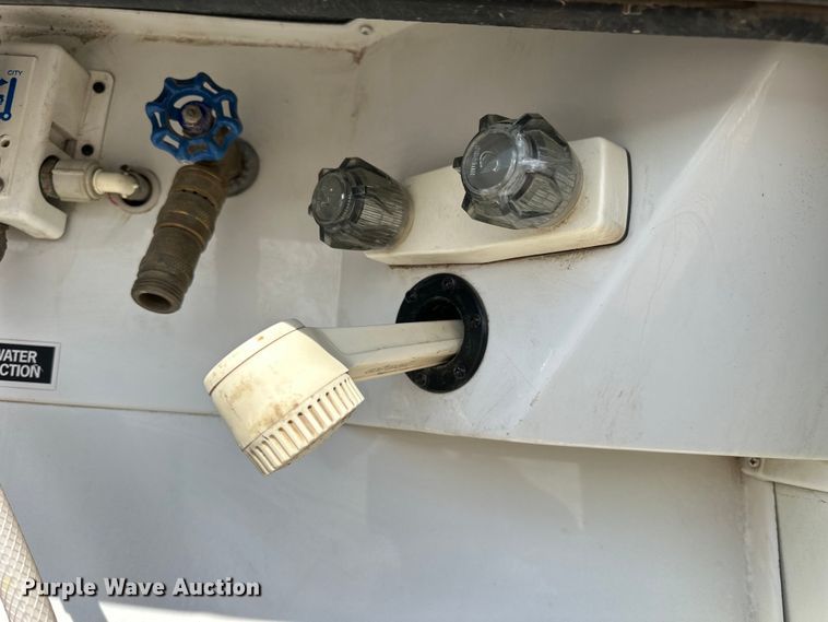 image for item OE9005 2008 Gulf Stream  Tour Master RV