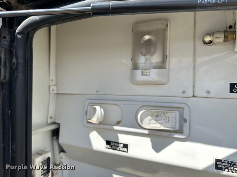 image for item OE9005 2008 Gulf Stream  Tour Master RV