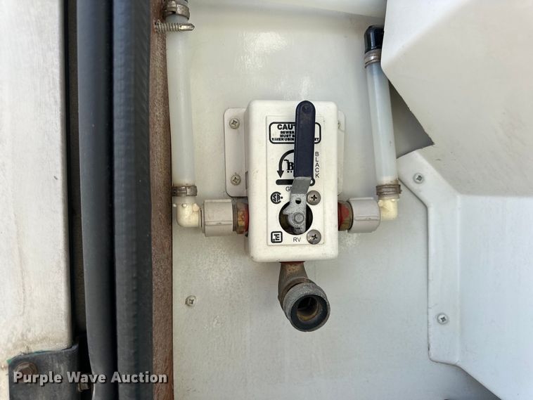 image for item OE9005 2008 Gulf Stream  Tour Master RV