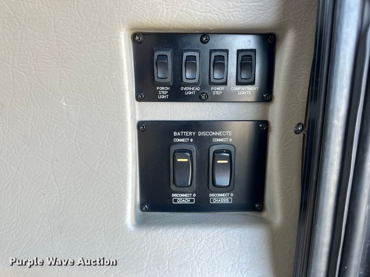 image for item OE9005 2008 Gulf Stream  Tour Master RV