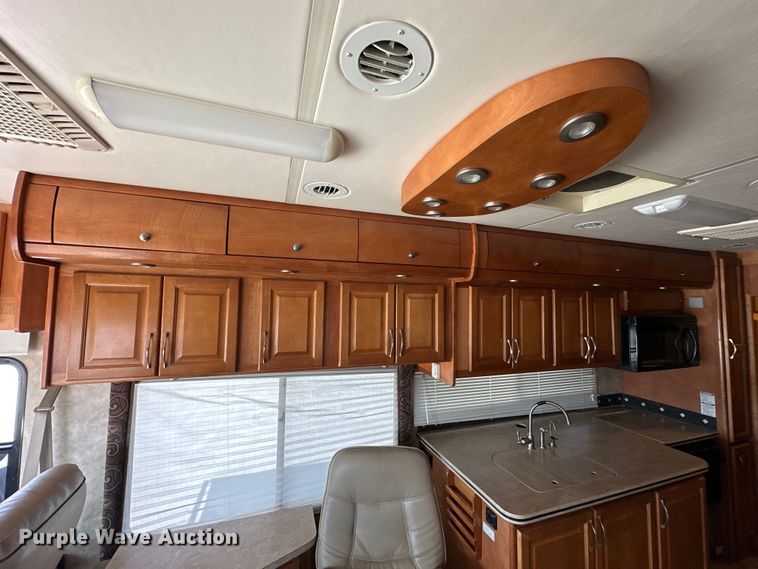image for item OE9005 2008 Gulf Stream  Tour Master RV