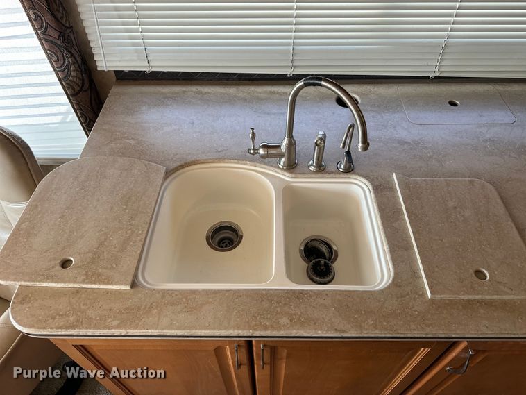 image for item OE9005 2008 Gulf Stream  Tour Master RV