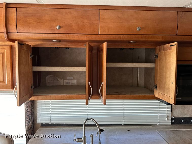 image for item OE9005 2008 Gulf Stream  Tour Master RV