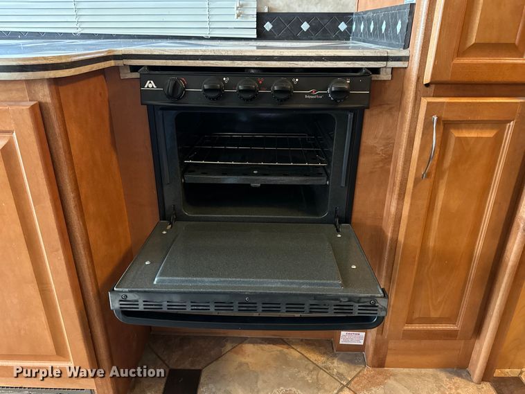 image for item OE9005 2008 Gulf Stream  Tour Master RV