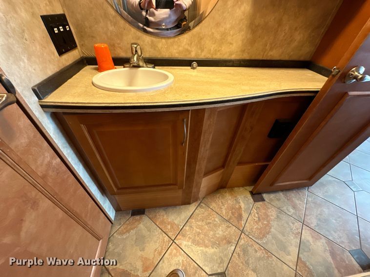 image for item OE9005 2008 Gulf Stream  Tour Master RV